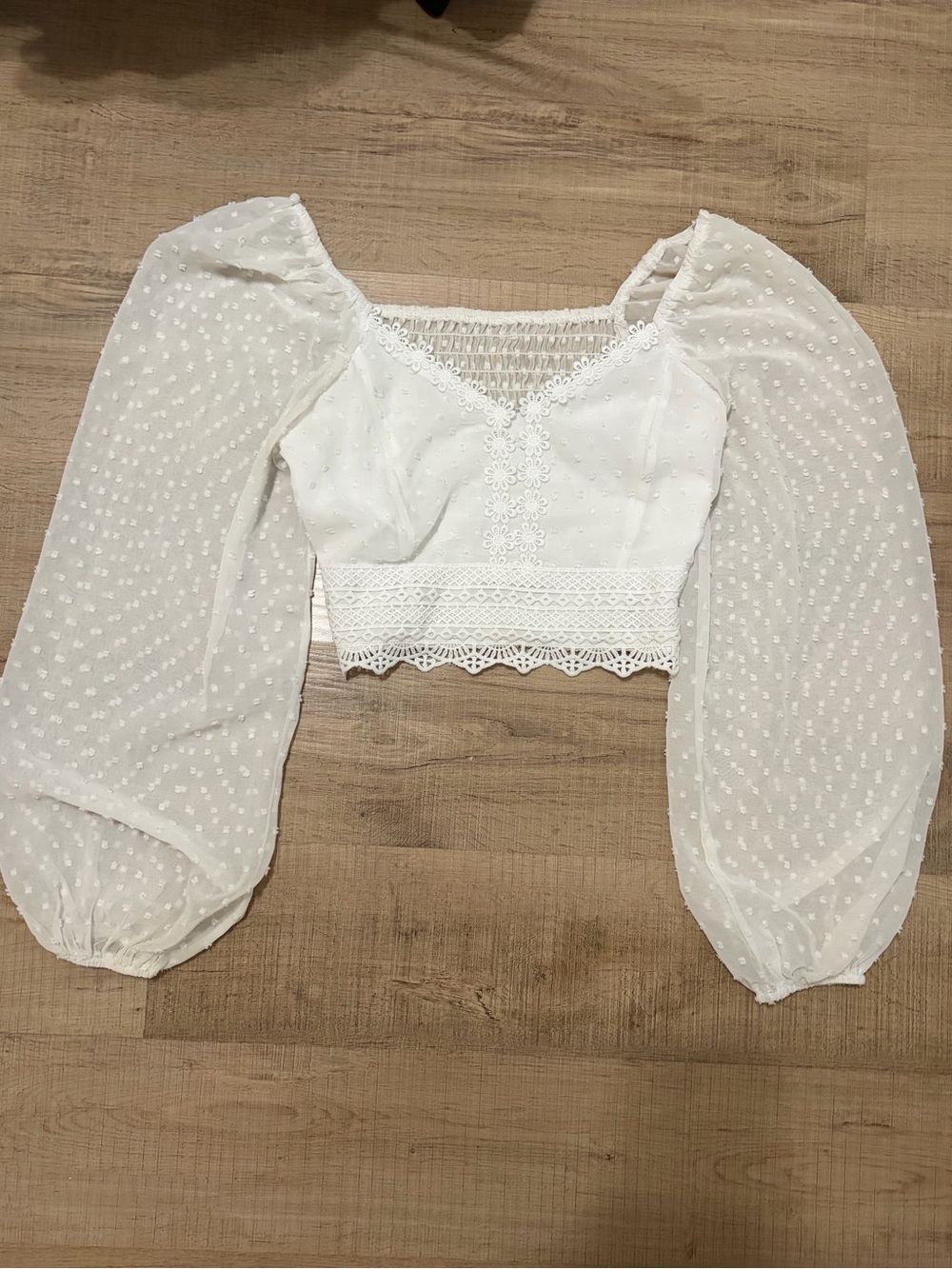 White Lace Trim Swiss Dot Puff blouse